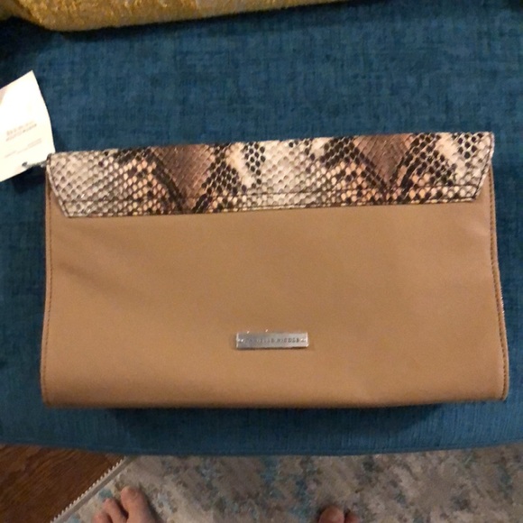 Danielle Nicole/New York; Natural Austin Clutch; tag still on; never used - Picture 3 of 3